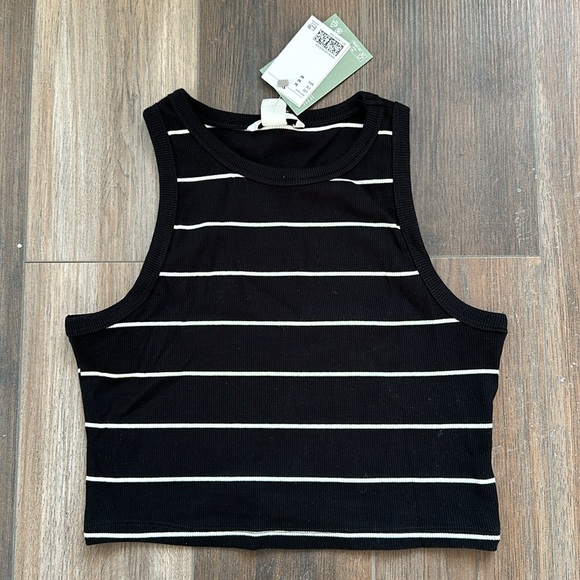 H&M Ribbed Crop Top - Picture 6 of 6